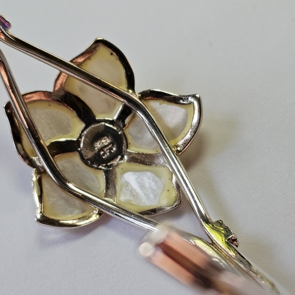 Gorgeous Natural Mother of Pearl Cuff in Sterling Silver! - Picture 7 of 10